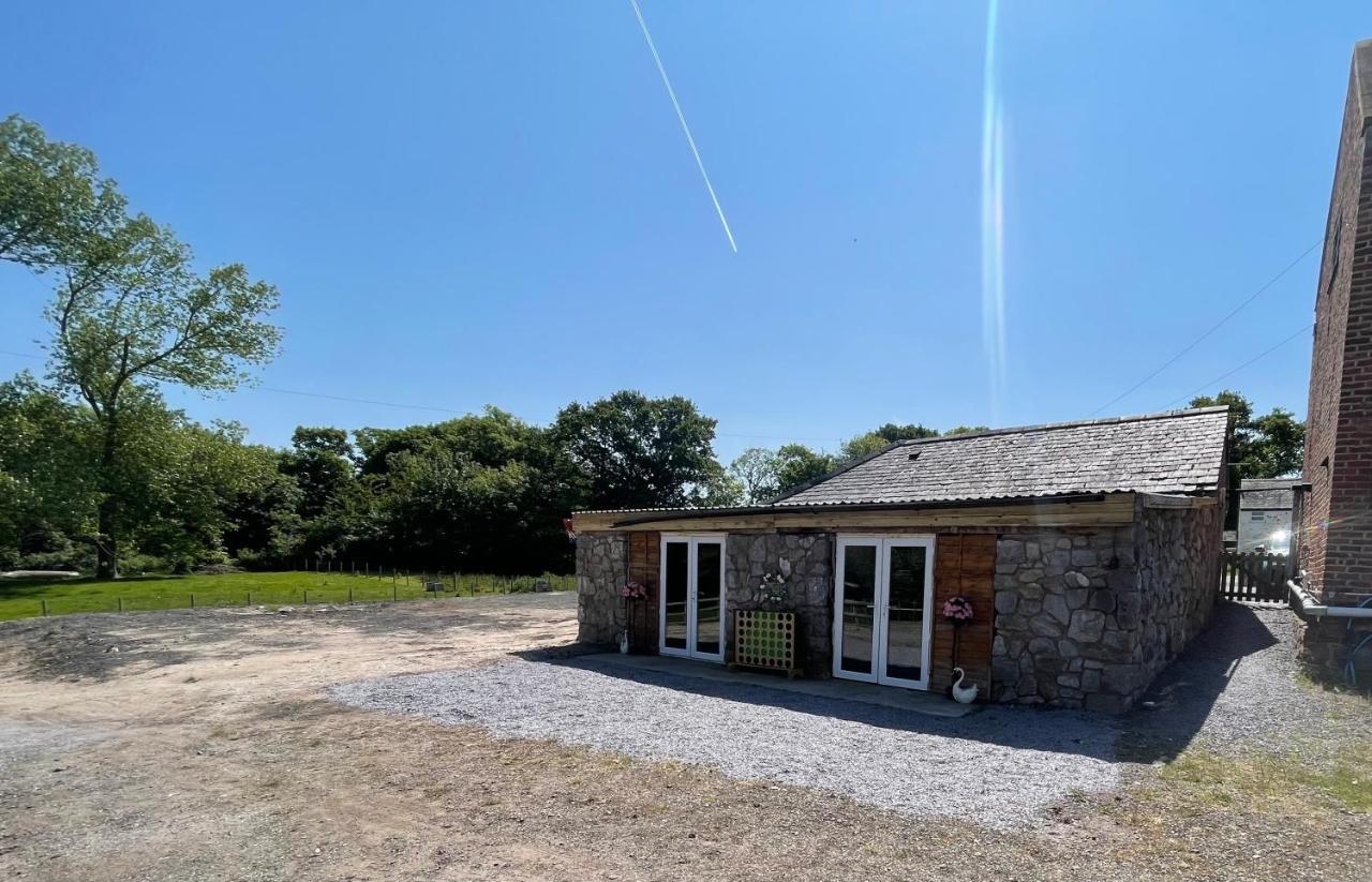 Dwylig Isa Holiday Cottages Rhuddlan Exterior foto