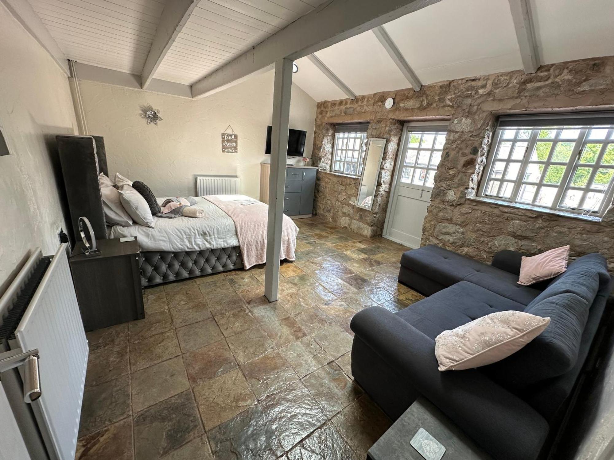 Dwylig Isa Holiday Cottages Rhuddlan Exterior foto