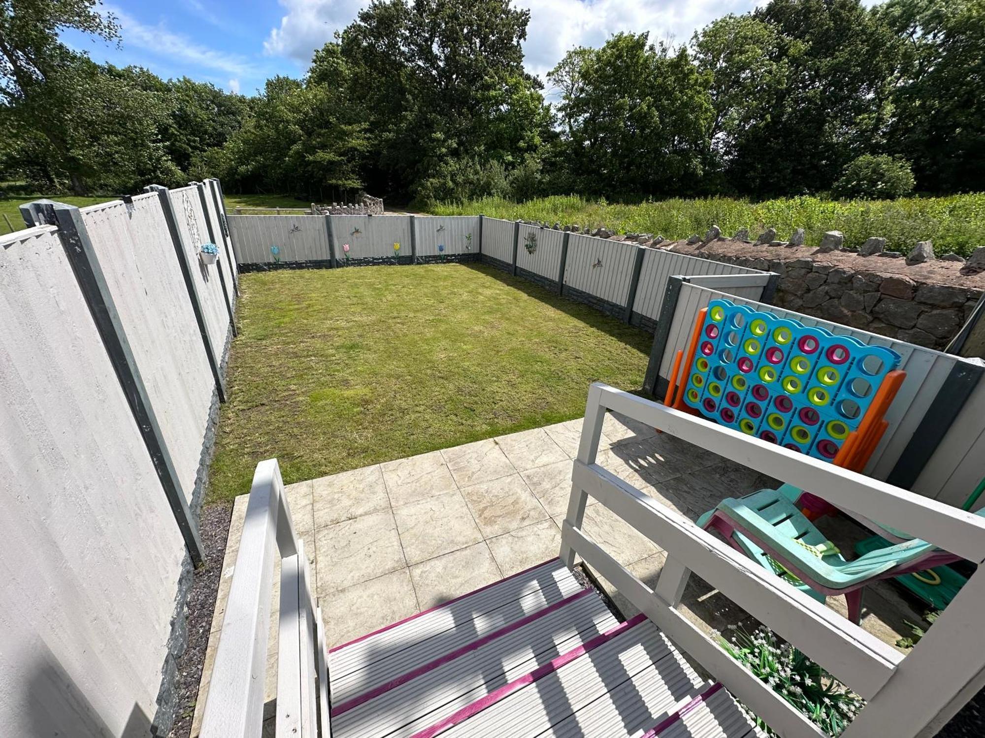 Dwylig Isa Holiday Cottages Rhuddlan Exterior foto